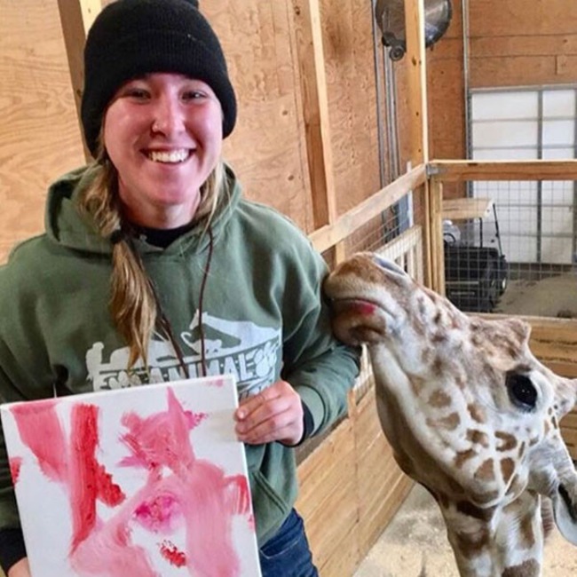 April the Giraffe